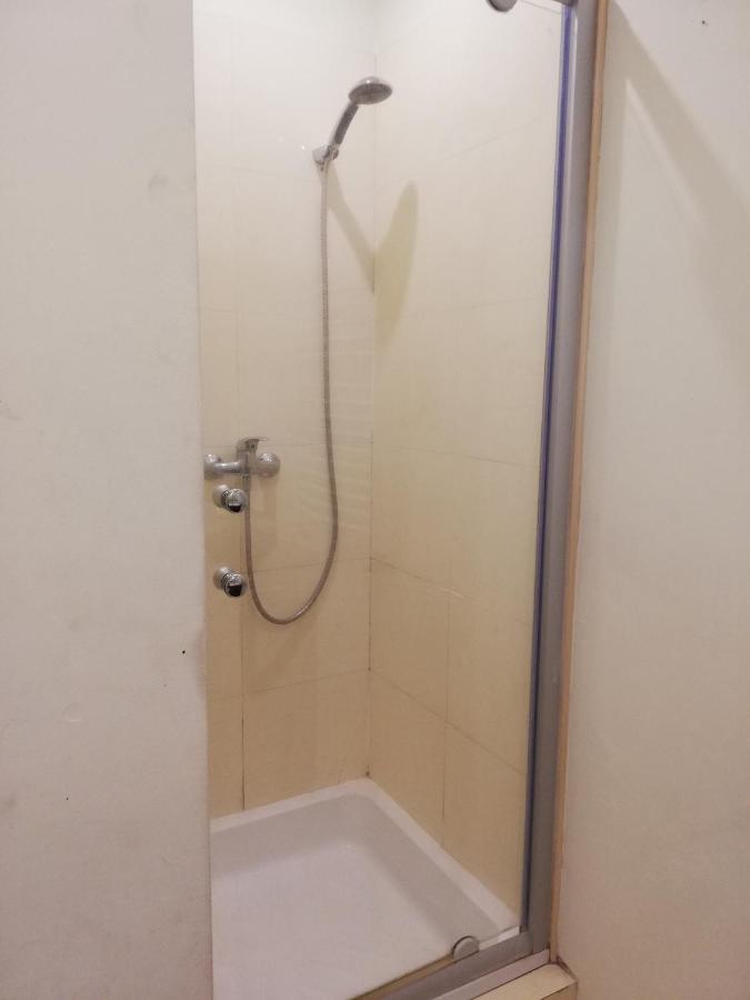 Apartament Na Deptaku W Lecznej Leczna Exterior foto