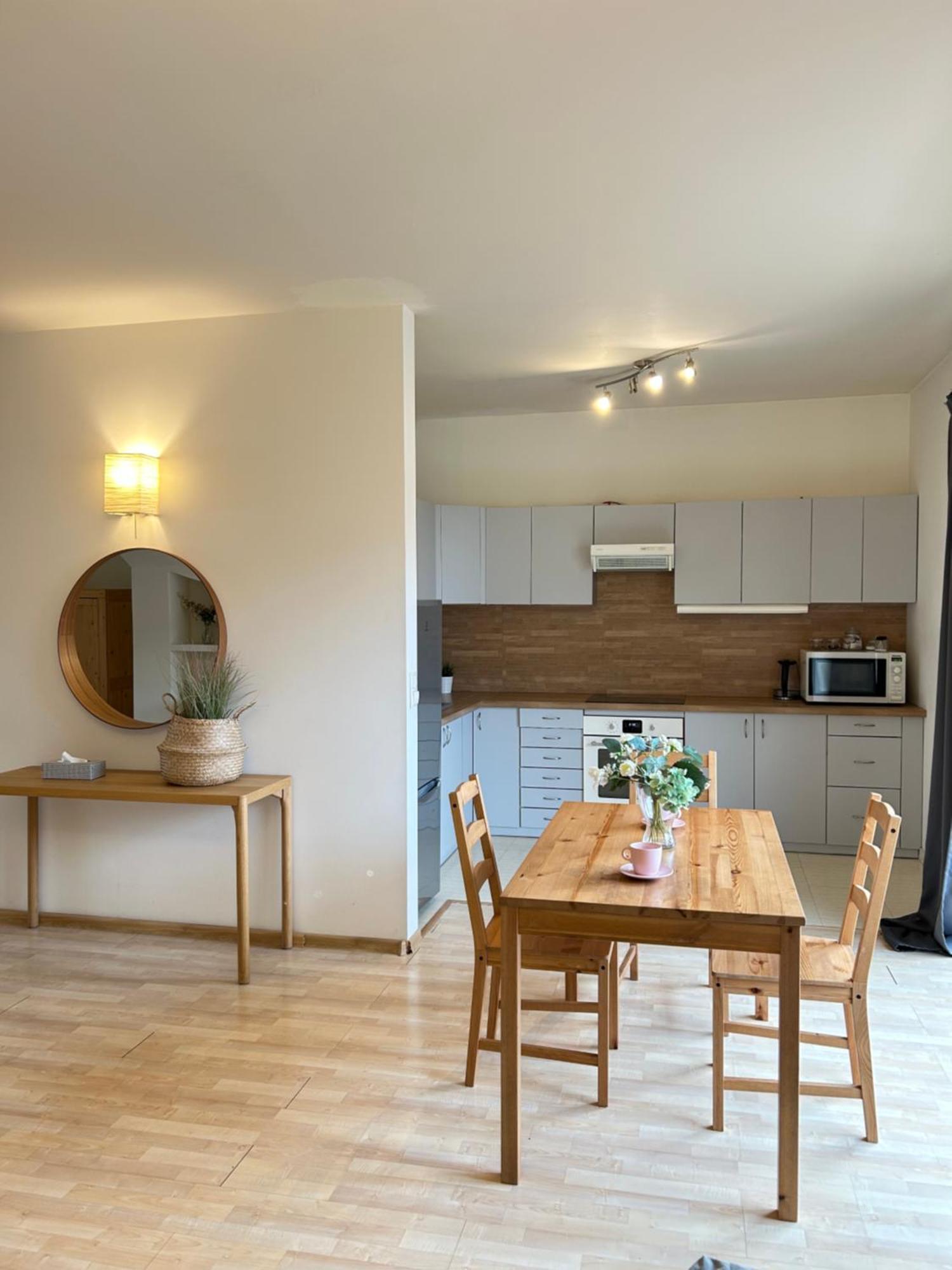 Apartament Na Deptaku W Lecznej Leczna Exterior foto